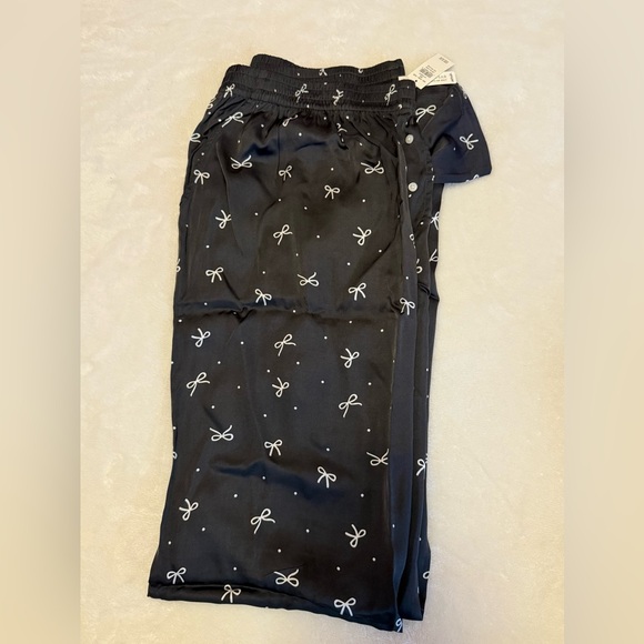 Aerie SET off Duty Satin Bow Pajama Set Shirt +  Pant Black Size NWT - Picture 4 of 12